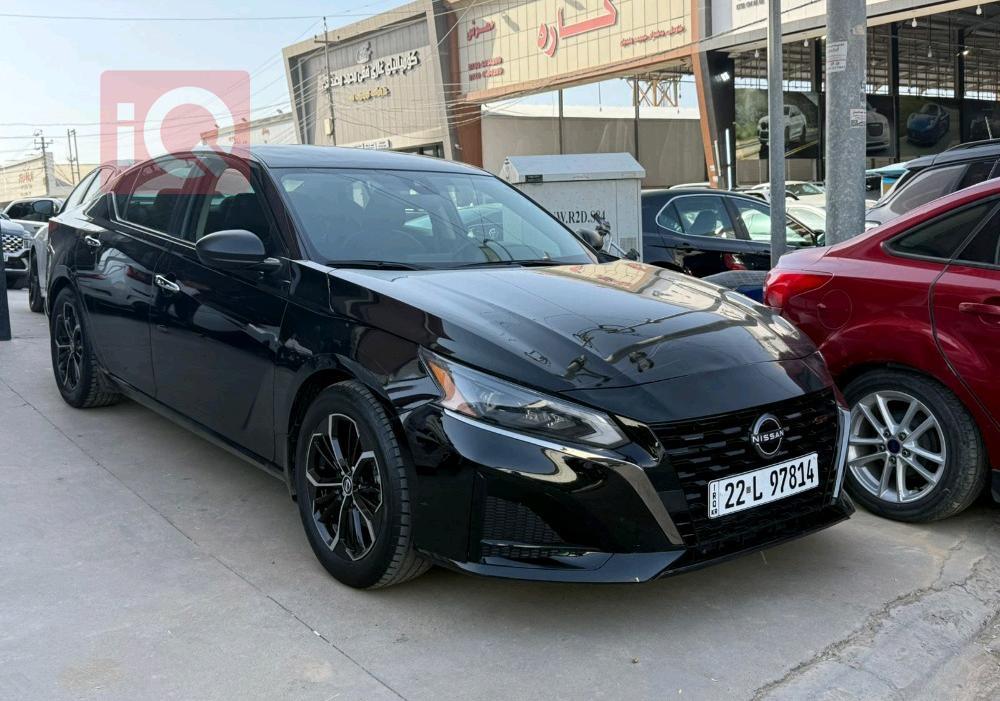 نیسان ئەلتیما